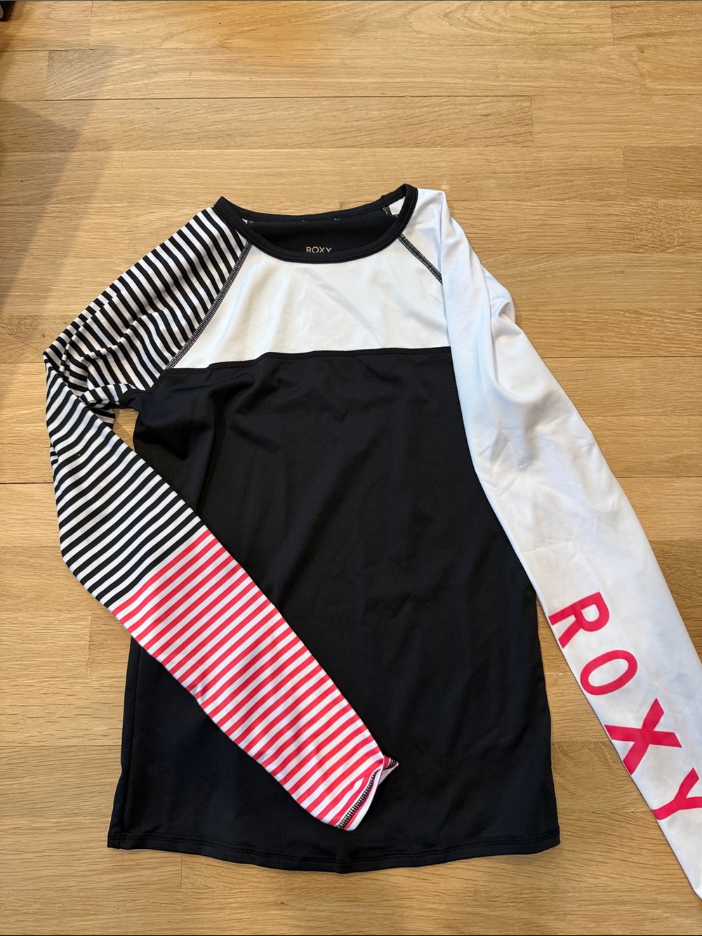Roxy Black, White & Pink Long Sleeve Raglan Top